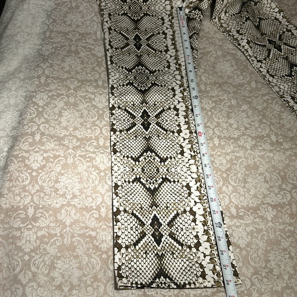 J Crew ~new ~Kickout Crop High Rise Pants in Green Snakeskin size 28 - Picture 13 of 16